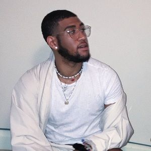 Meet your Posher, Mitchell